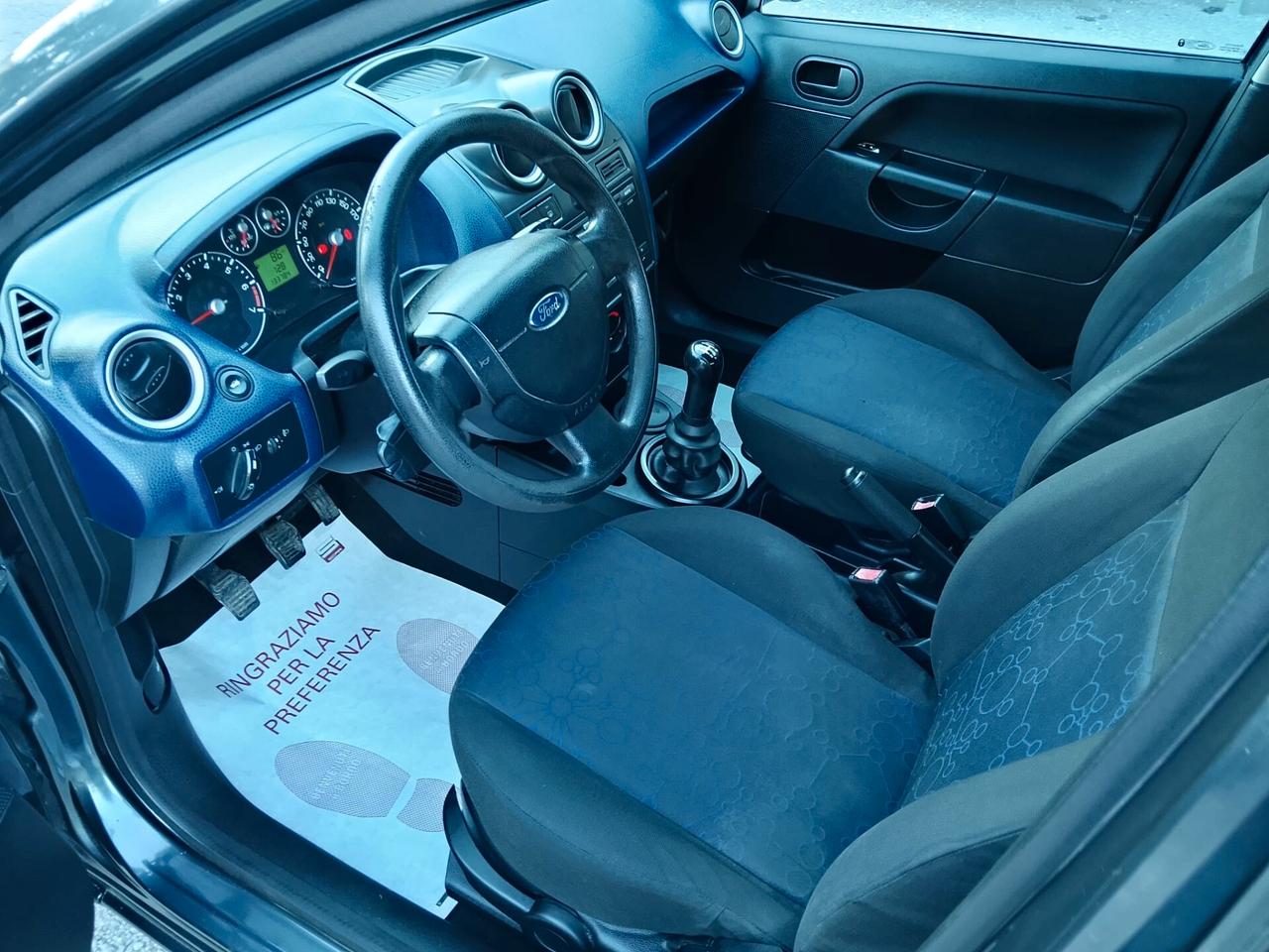 Ford Fiesta 1.2 16V 5p. Manutenzione completa