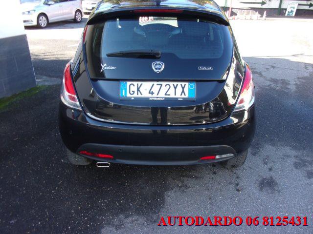 LANCIA Ypsilon 1.0 FireFly 5 porte S&S Hybrid Ecochic Gold