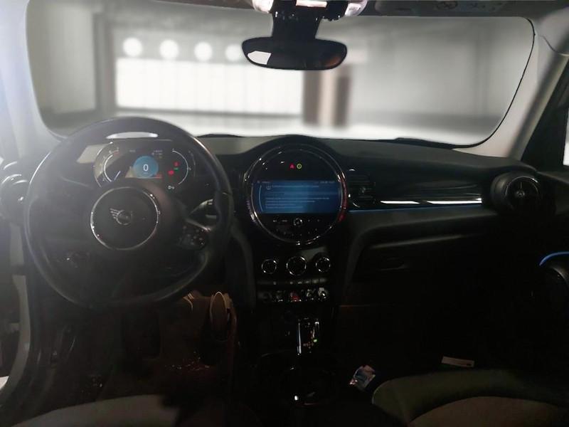 MINI COOPER CLASSIC AUTO 5 PORTE BERLINA