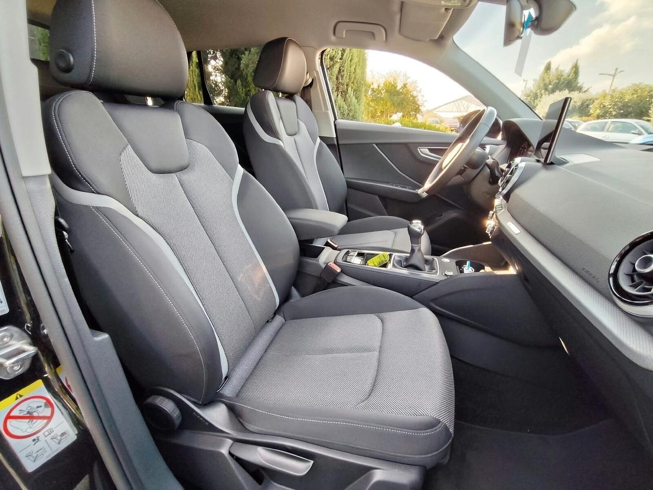 Audi Q2 30 TFSI Business Advanced