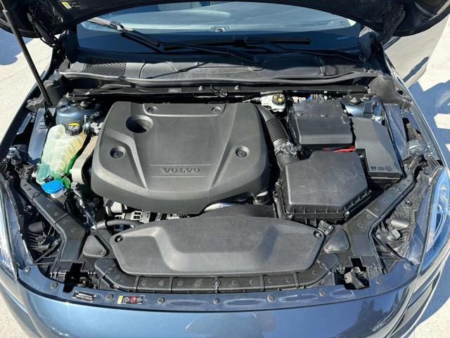 VOLVO V40 D2 'eco' Momentum