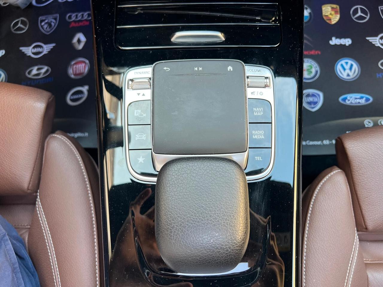 MERCEDES BENZ CLA 200 PREMIUM 1.3 163CV TETTO PELLE NAVI ANNO 2019