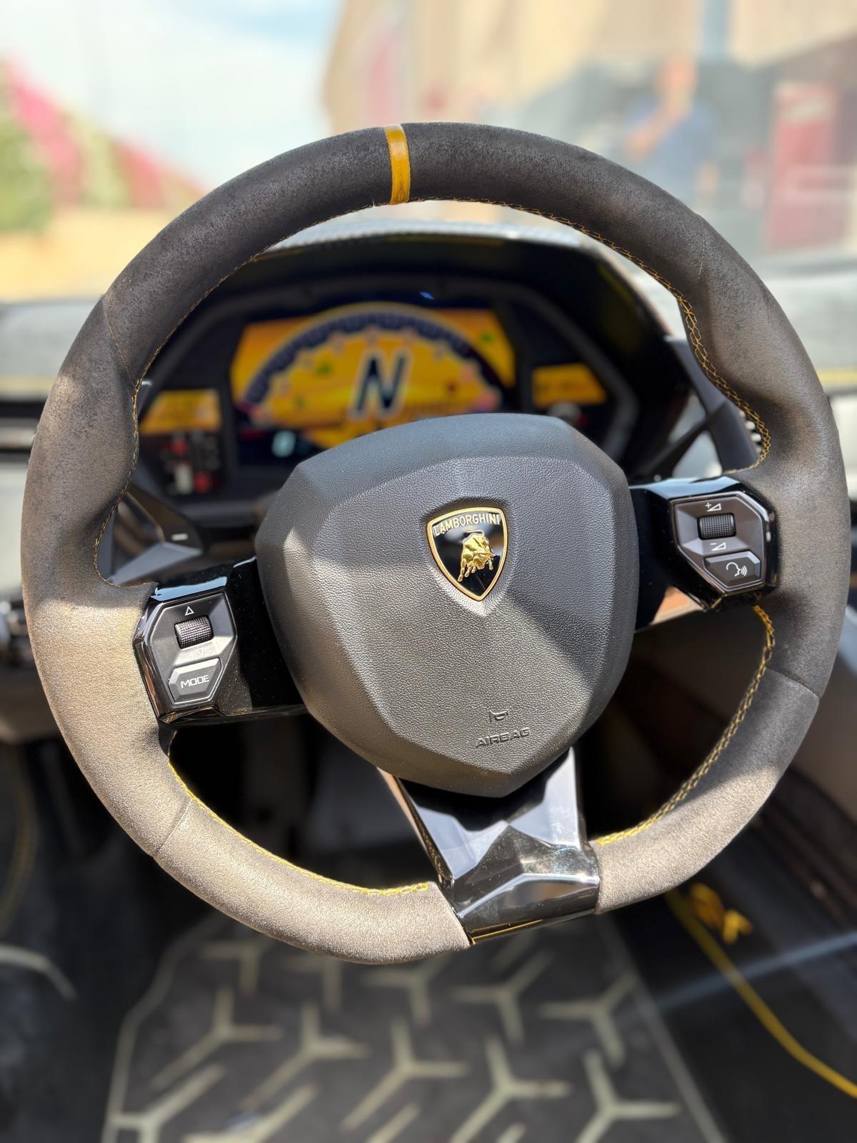 Lamborghini Aventador 6.5 V12 LP750-4 Superveloce Roadster