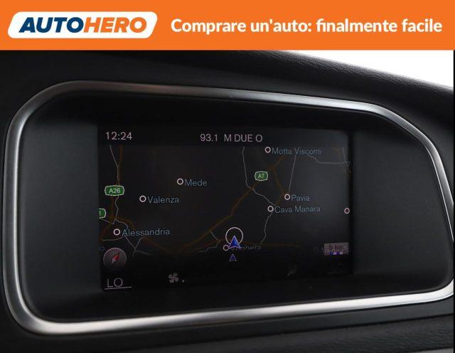VOLVO V40 D2
