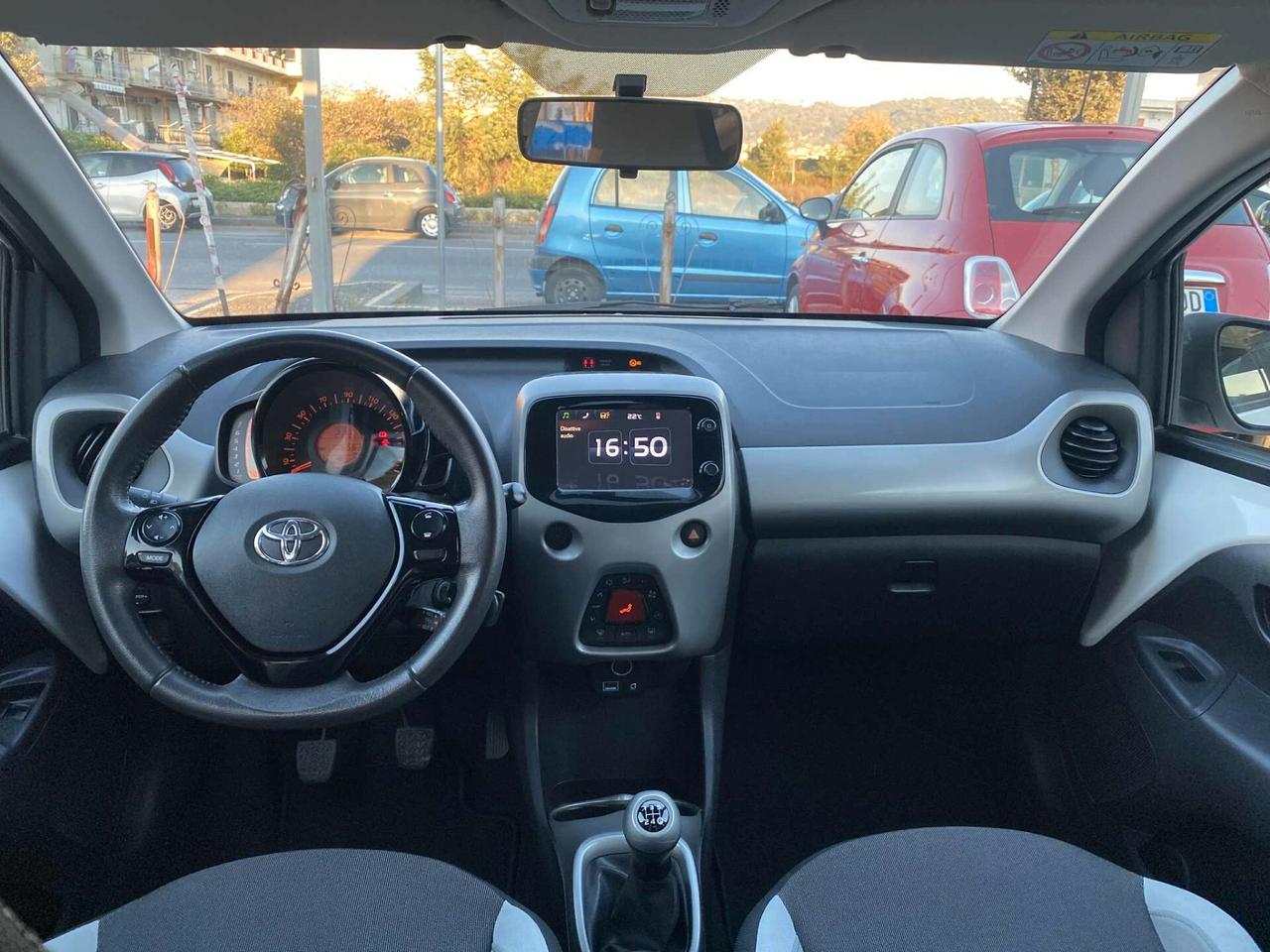 Toyota Aygo 1.0 VVT-i 69 CV 5 p. x-wave Come Nuova