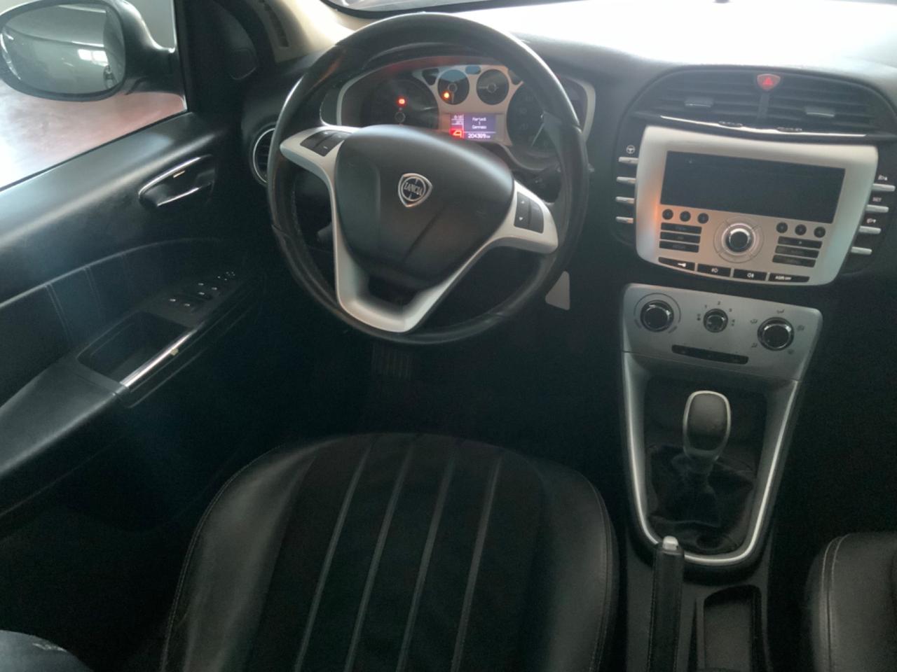 Lancia Delta 1.4 T-Jet 120 CV Argento