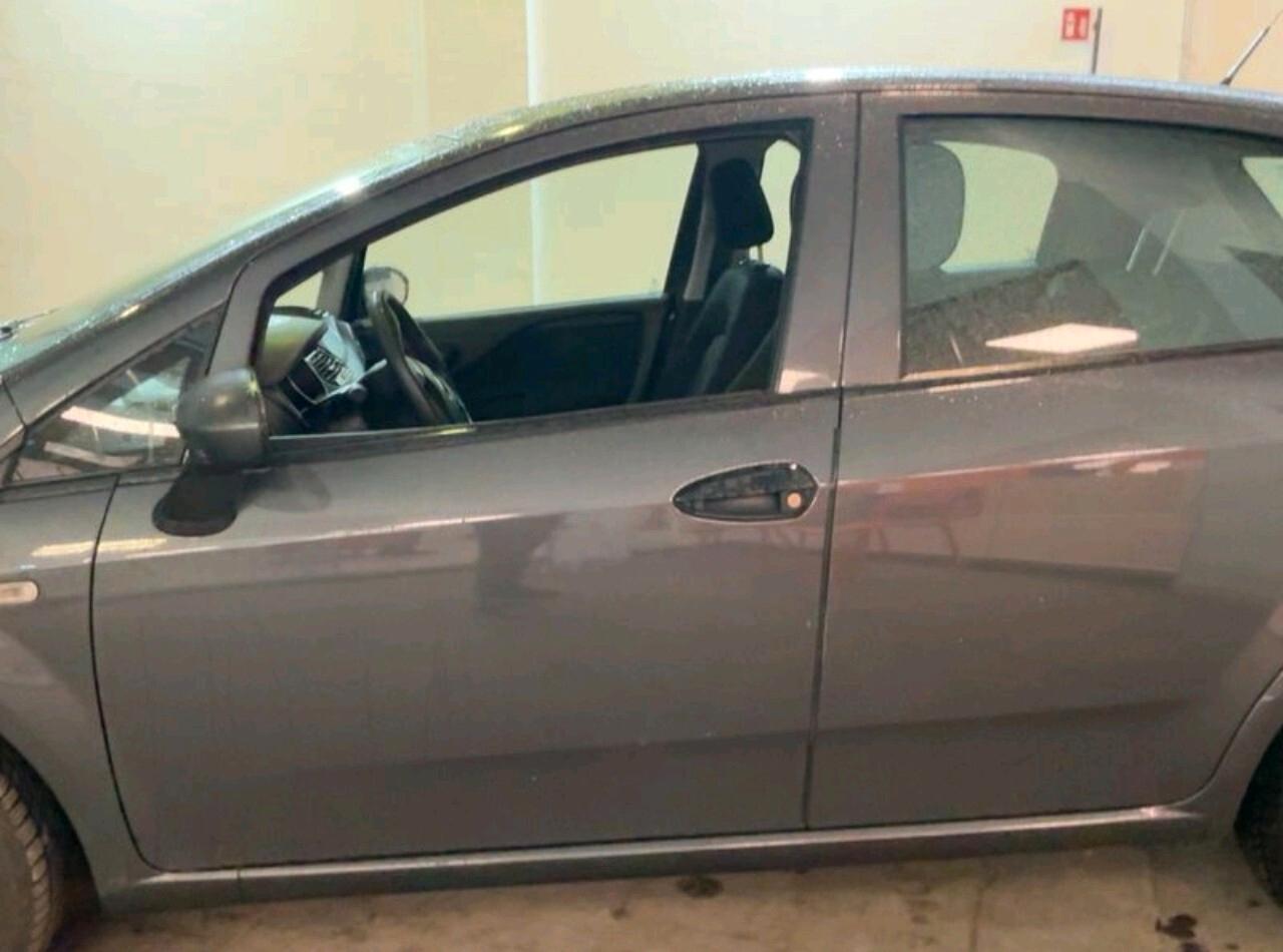 Fiat Punto 1.3 MJT 5p 75cv in arrivo a breve .