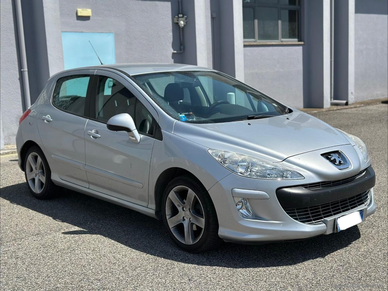 PEUGEOT 308 1.6 HDi 110 CV 5p.