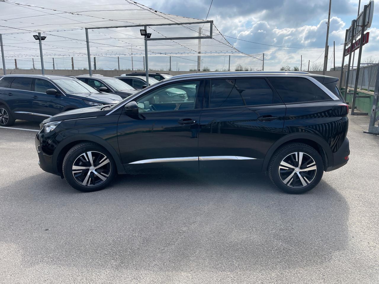 Peugeot 5008 1.5 BlueHDi 130 EAT8 Allure-LED-NAVIGATORE-RETROCAMERA