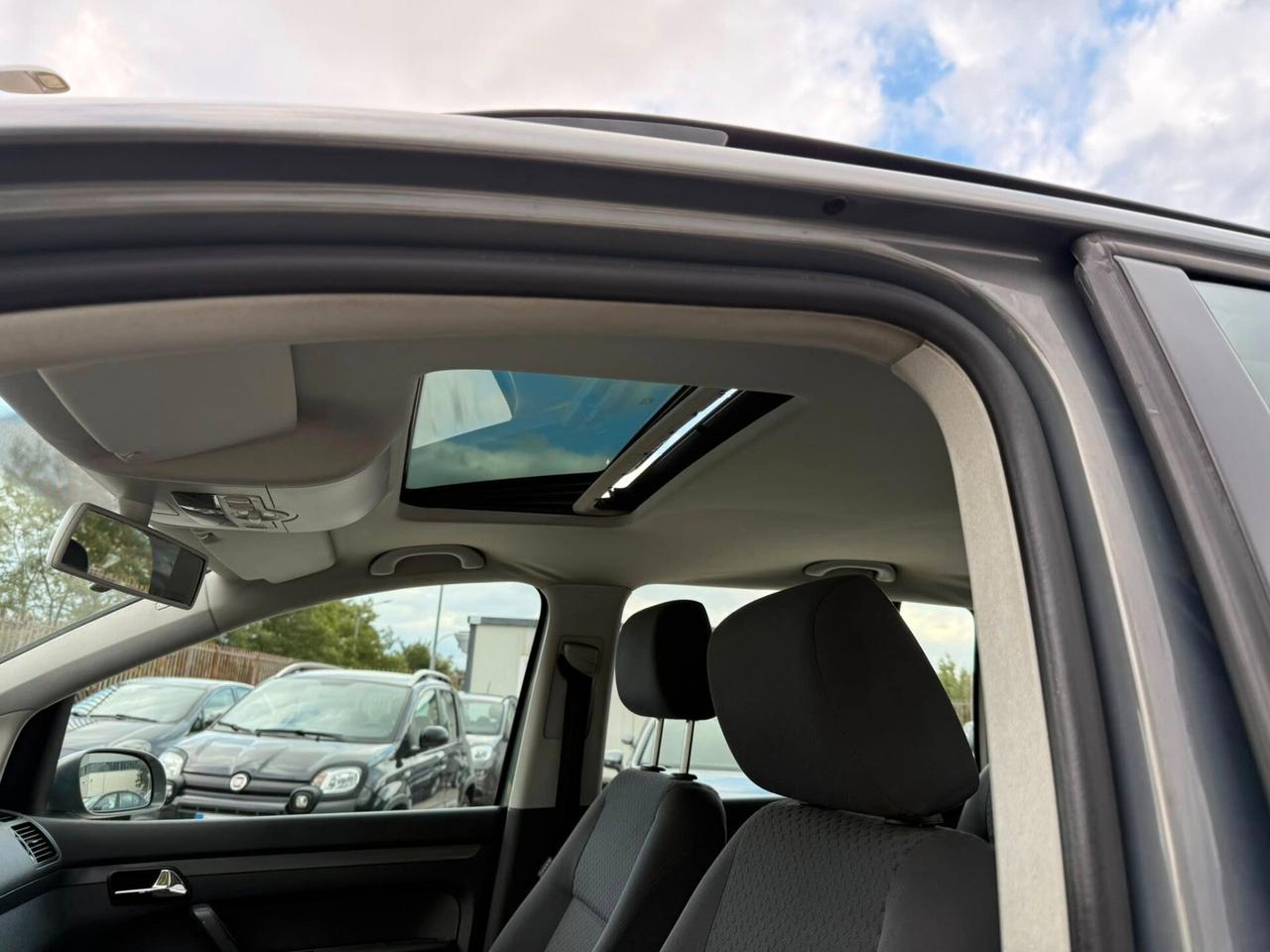 Volkswagen Touran 1.9 TDI 105CV -7 POSTI- UNICOP
