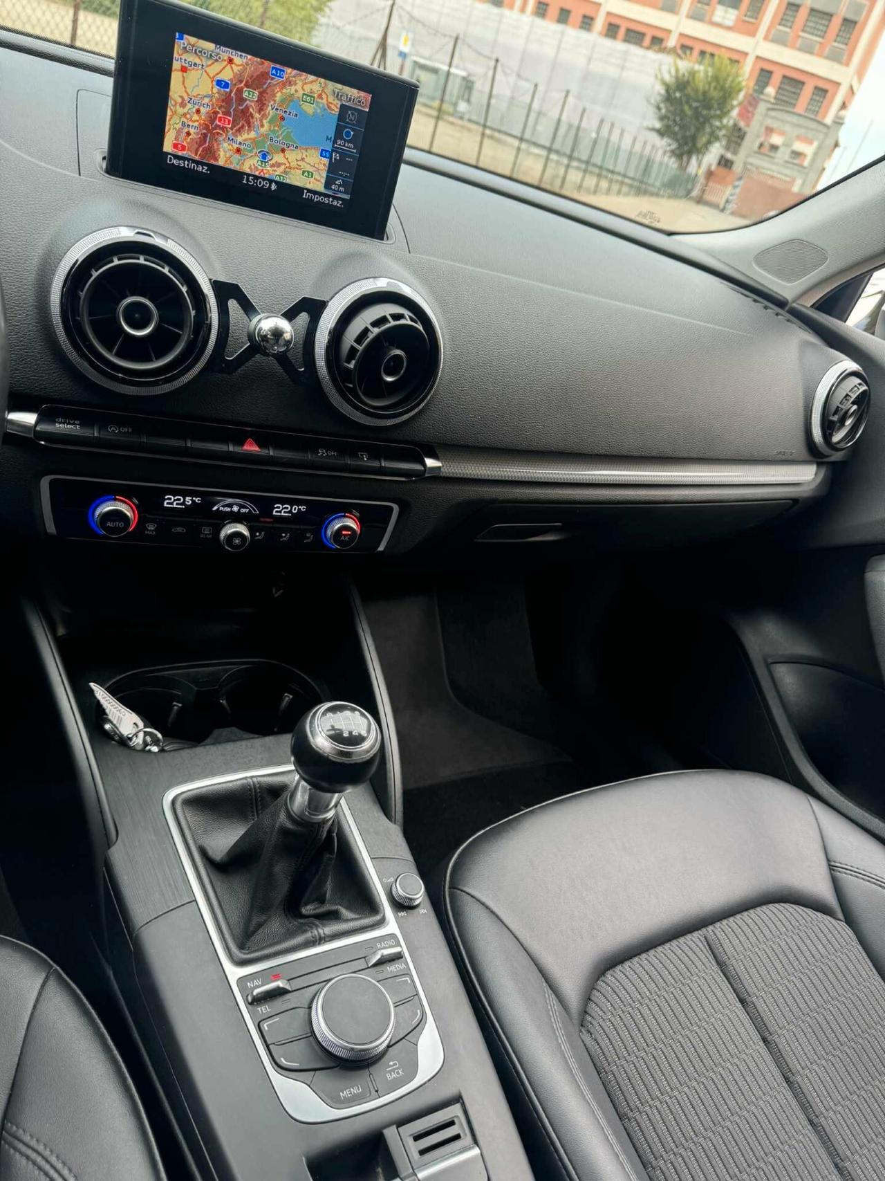 Audi A3 SLINE 2015 SPB 1.6 DIESEL TDI Ambition