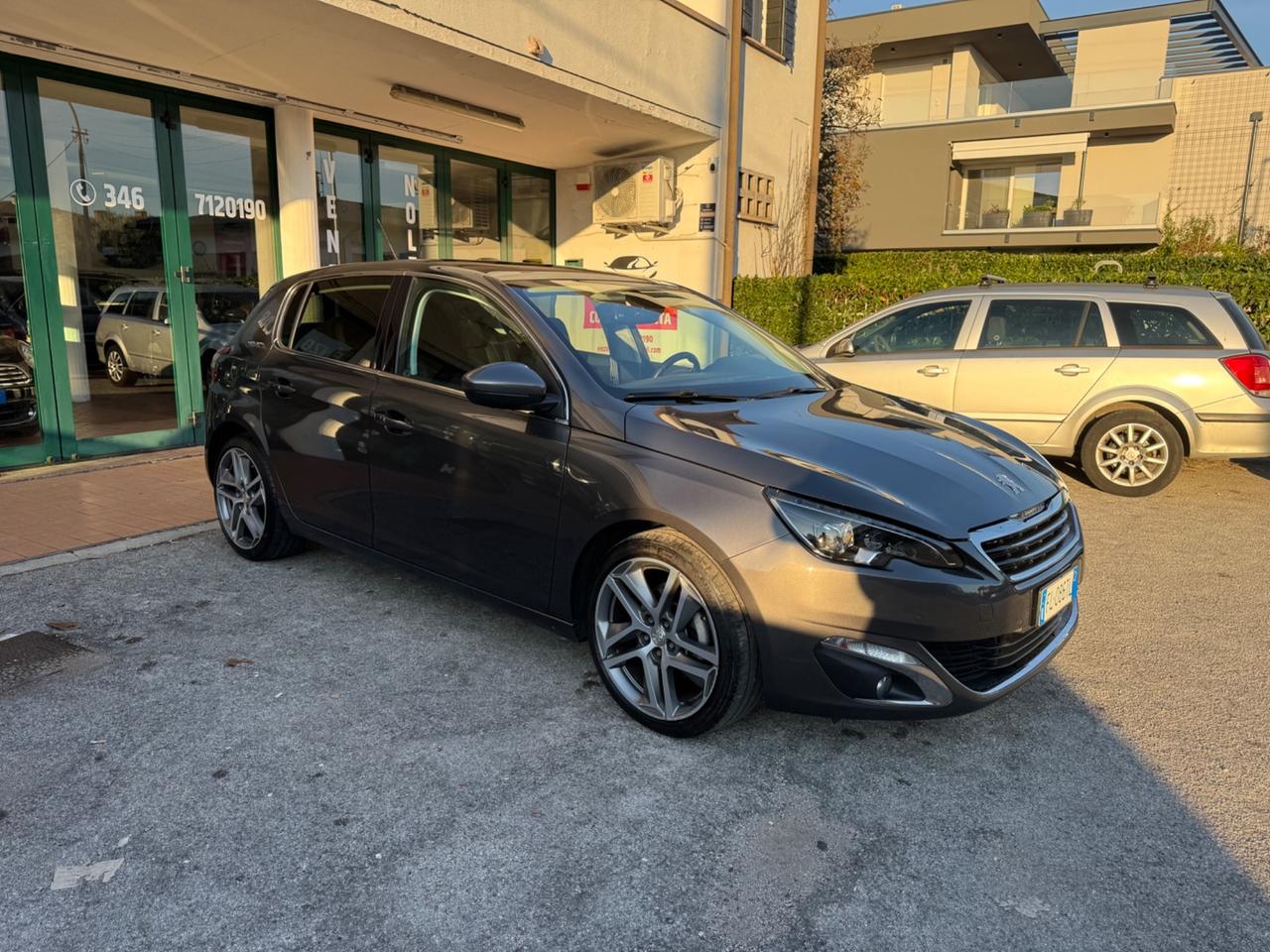 Peugeot 308 BlueHDi 150 S&S Allure