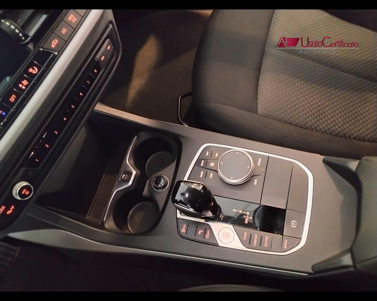 BMW 116d 5p. Business Advantage