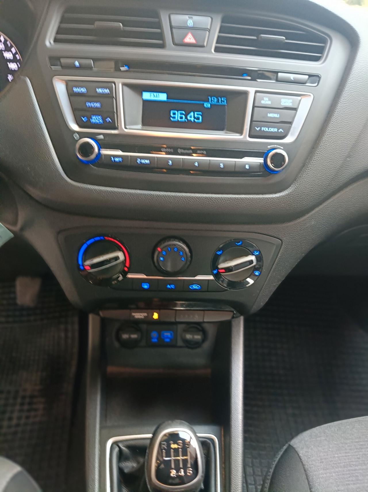 HYUNDAI I20 1100 DIESEL-NEOPATENTATI-Euro 6890-