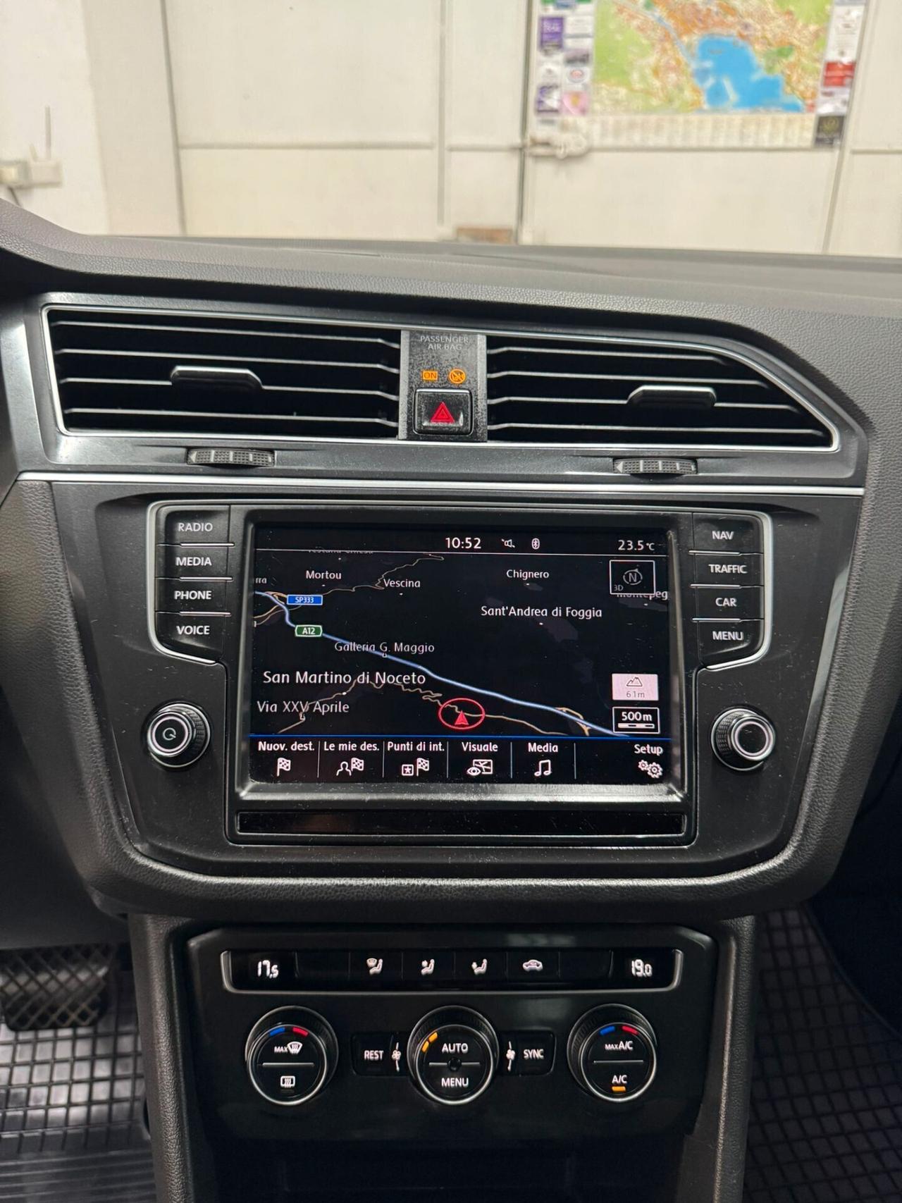 Volkswagen Tiguan 2.0 TDI SCR DSG 4MOTION Business BMT