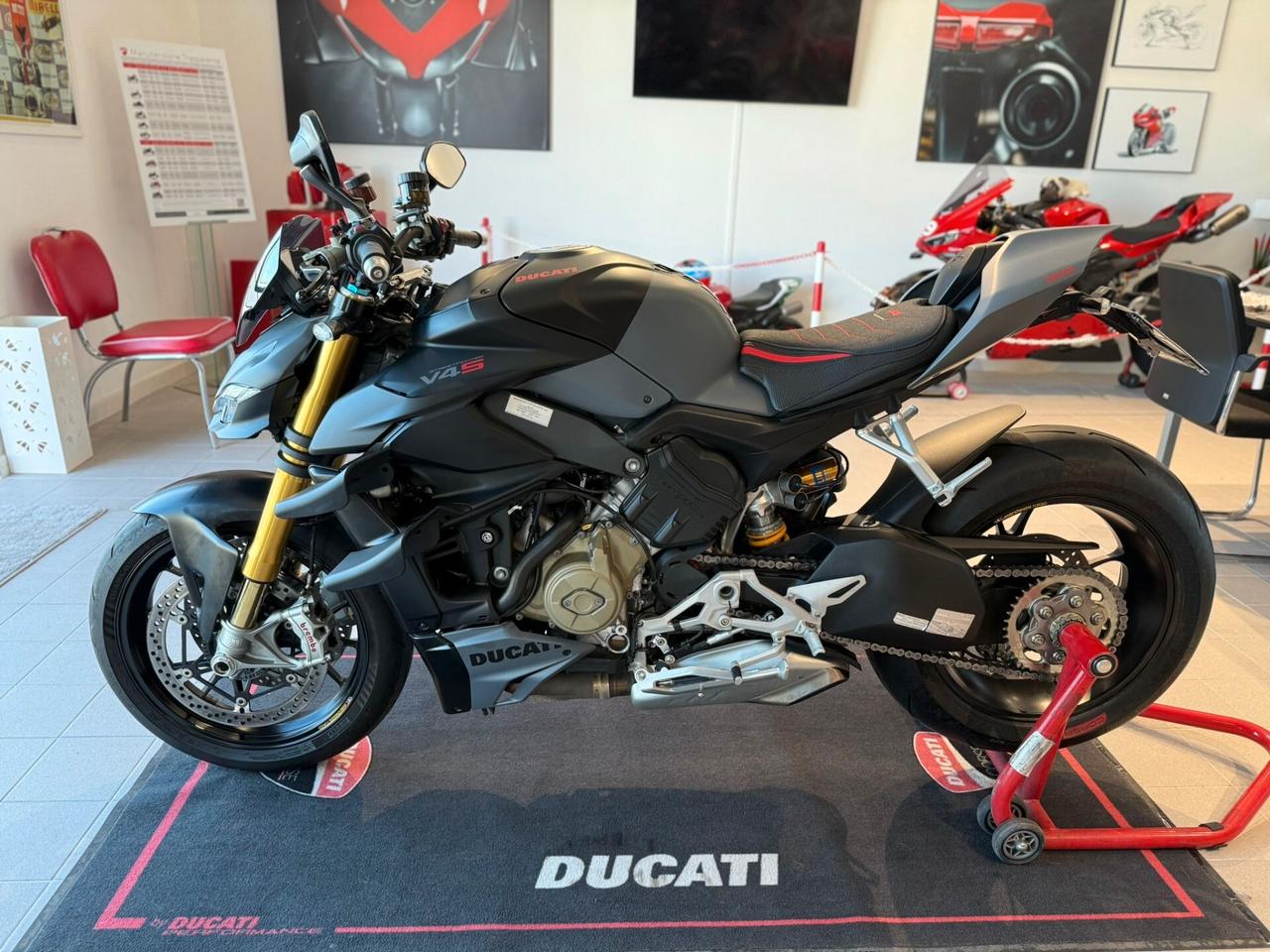 Ducati Streetfighter V4 S ABS
