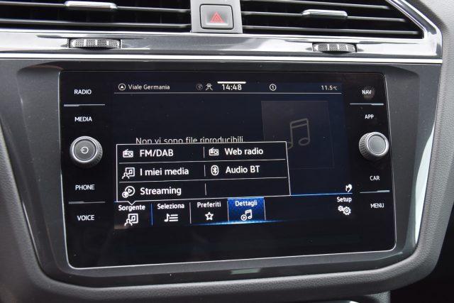 VOLKSWAGEN Tiguan 2.0 TDI 150 CV SCR DSG R-Line *Led, Luci ambiente*