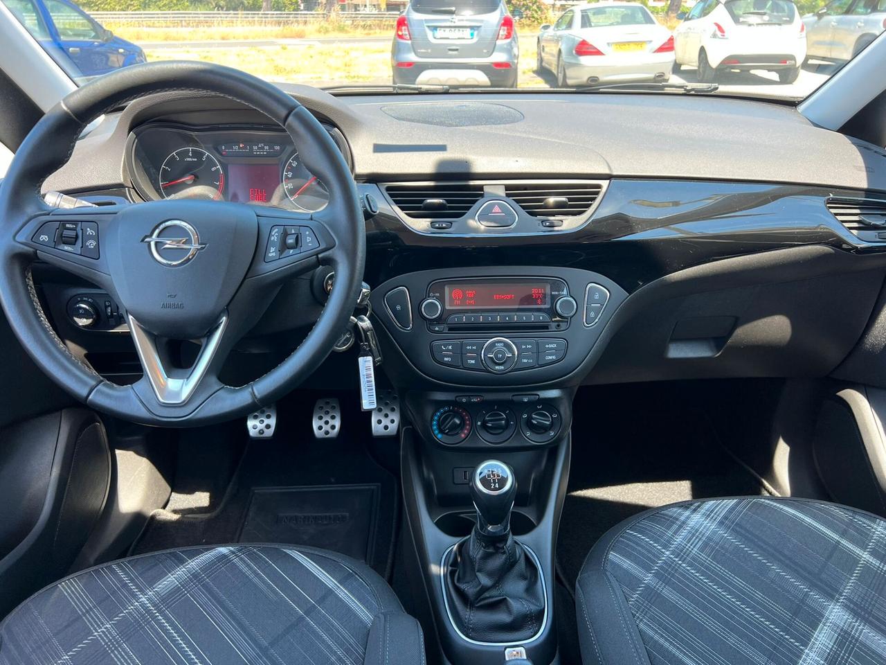 Opel Corsa 1.2 Coupé Black Edition 5porte