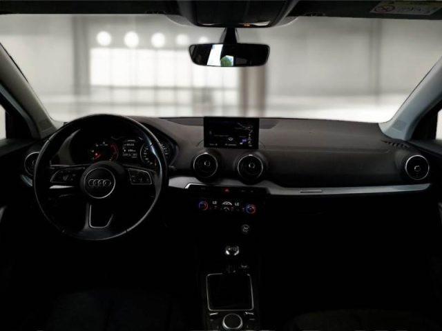 AUDI Q2 30 TDI Business