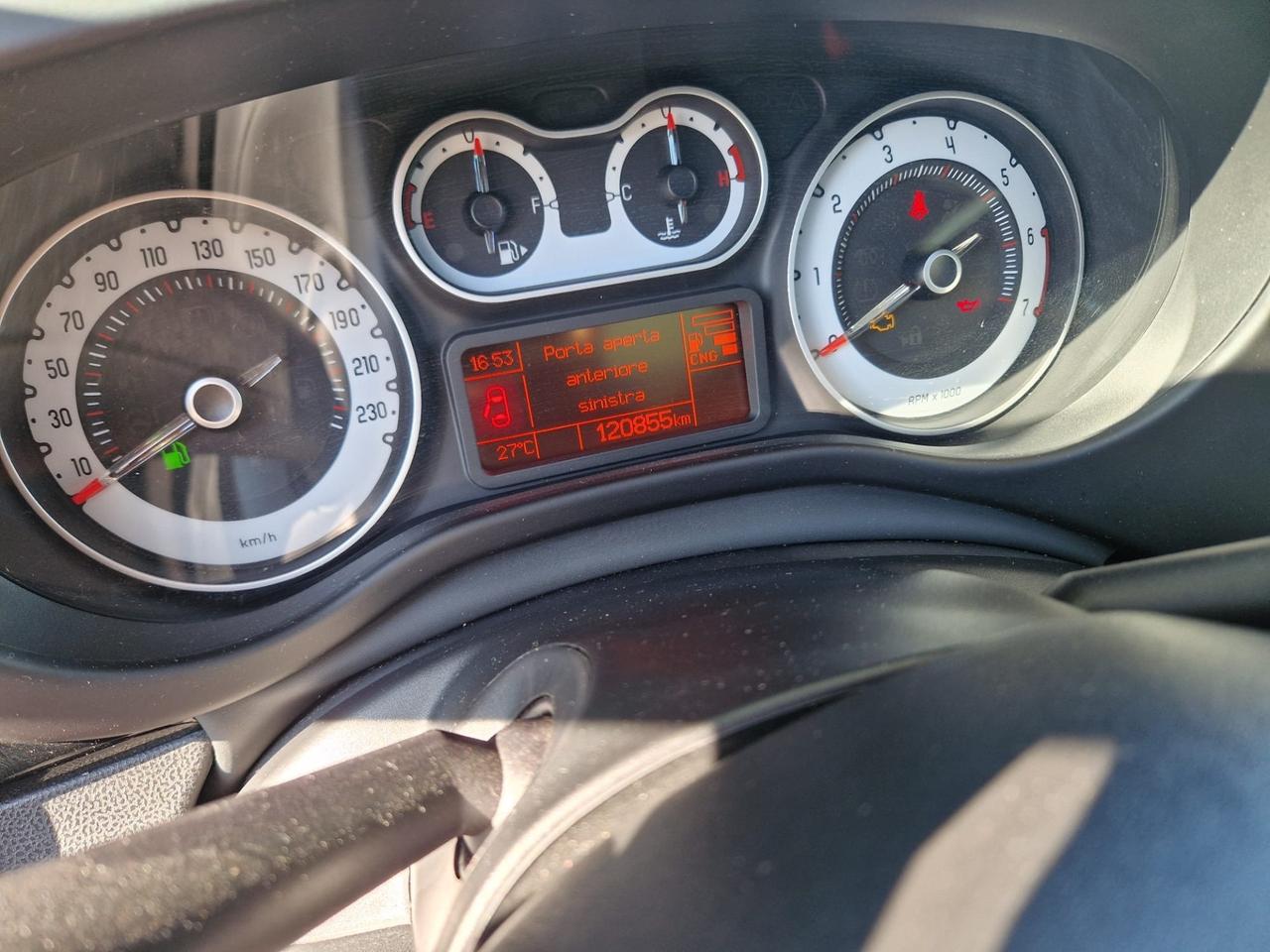 Fiat 500L 0.9 TwinAir Turbo Natural Power Lounge