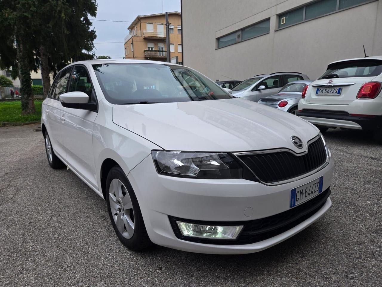 Skoda Rapid 1.6 TDI 115 CV Gancio Traino