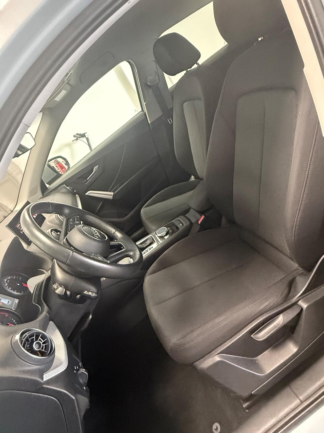 Audi Q2 30 TDI S tronic Business
