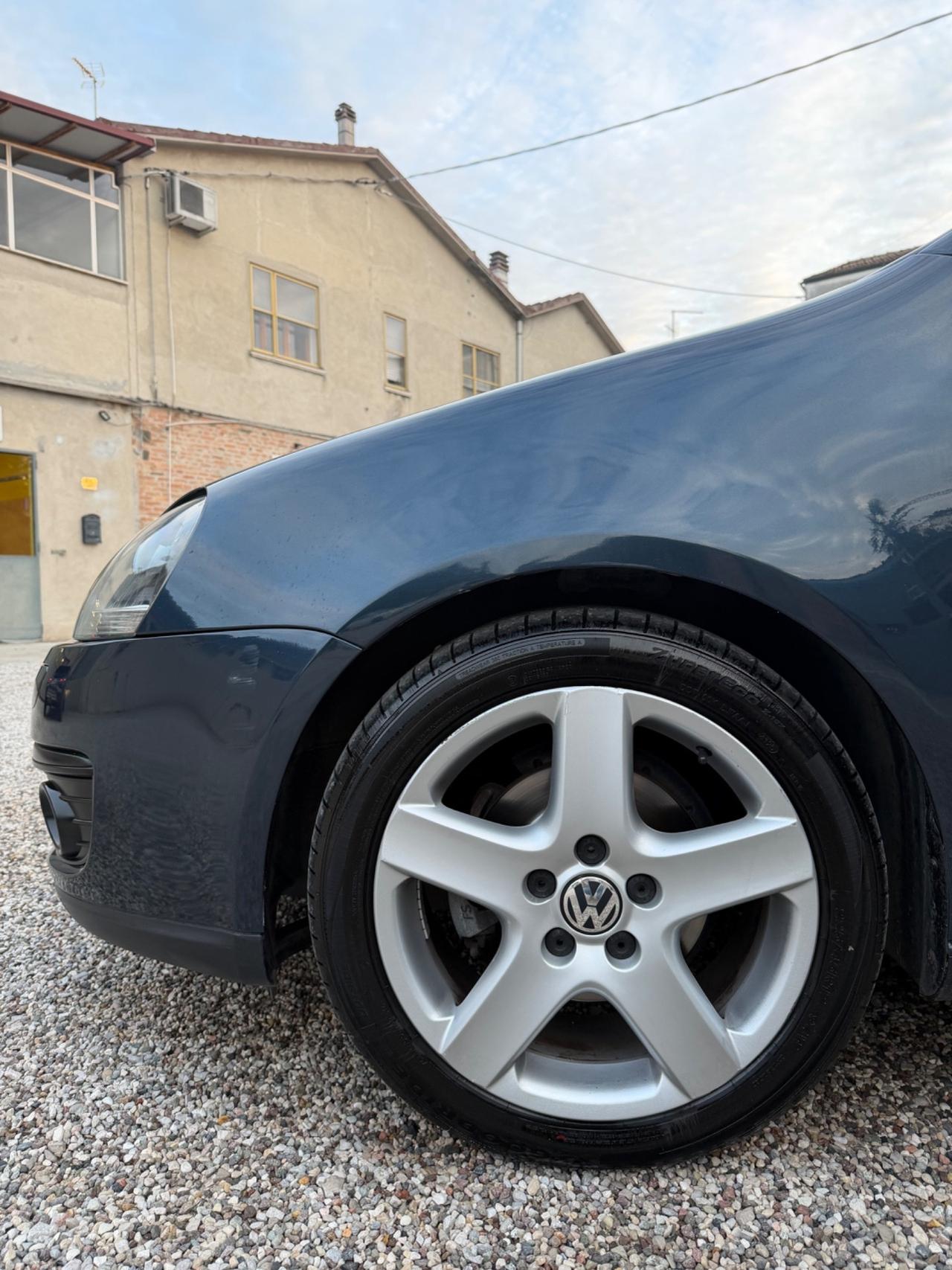 Volkswagen Golf 1.9 TDI DPF 5p. 5m. GT Sport