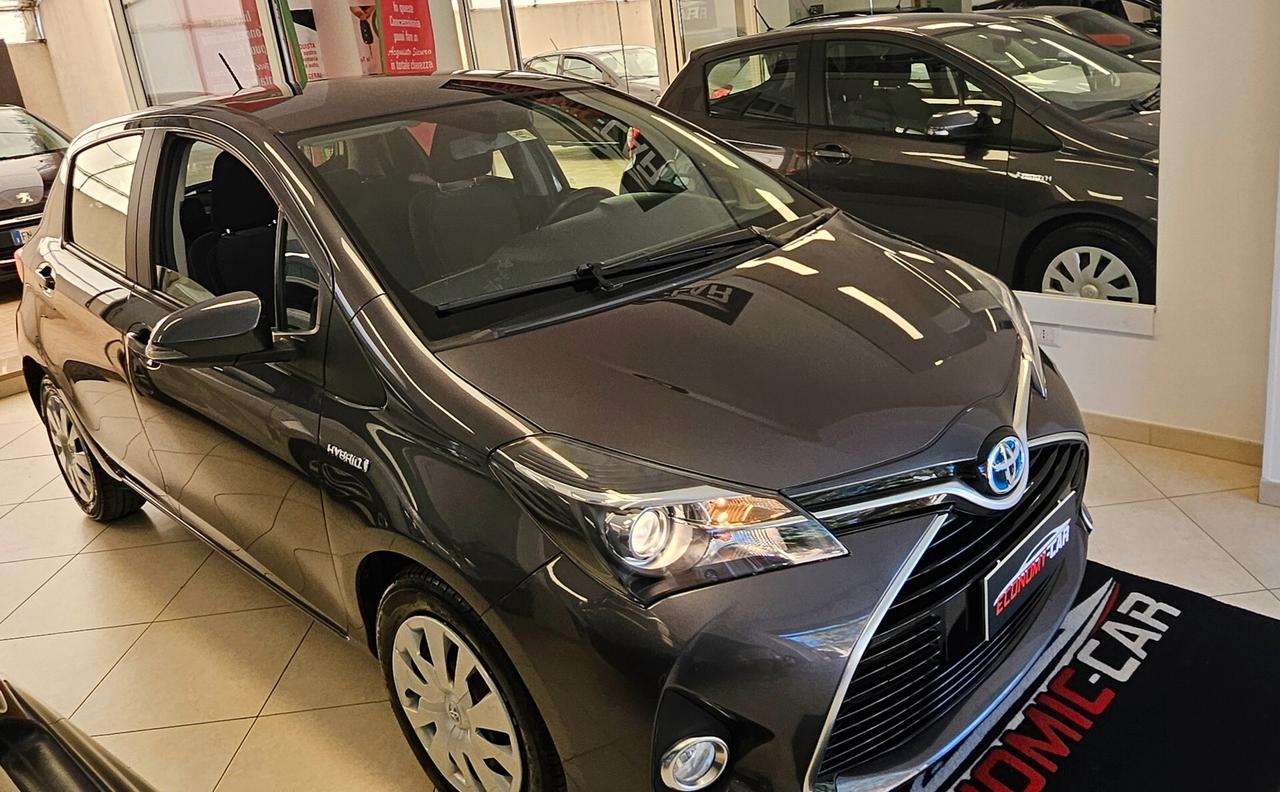 Toyota Yaris 1.5 Hybrid 5 porte Cool AUTOMATICO