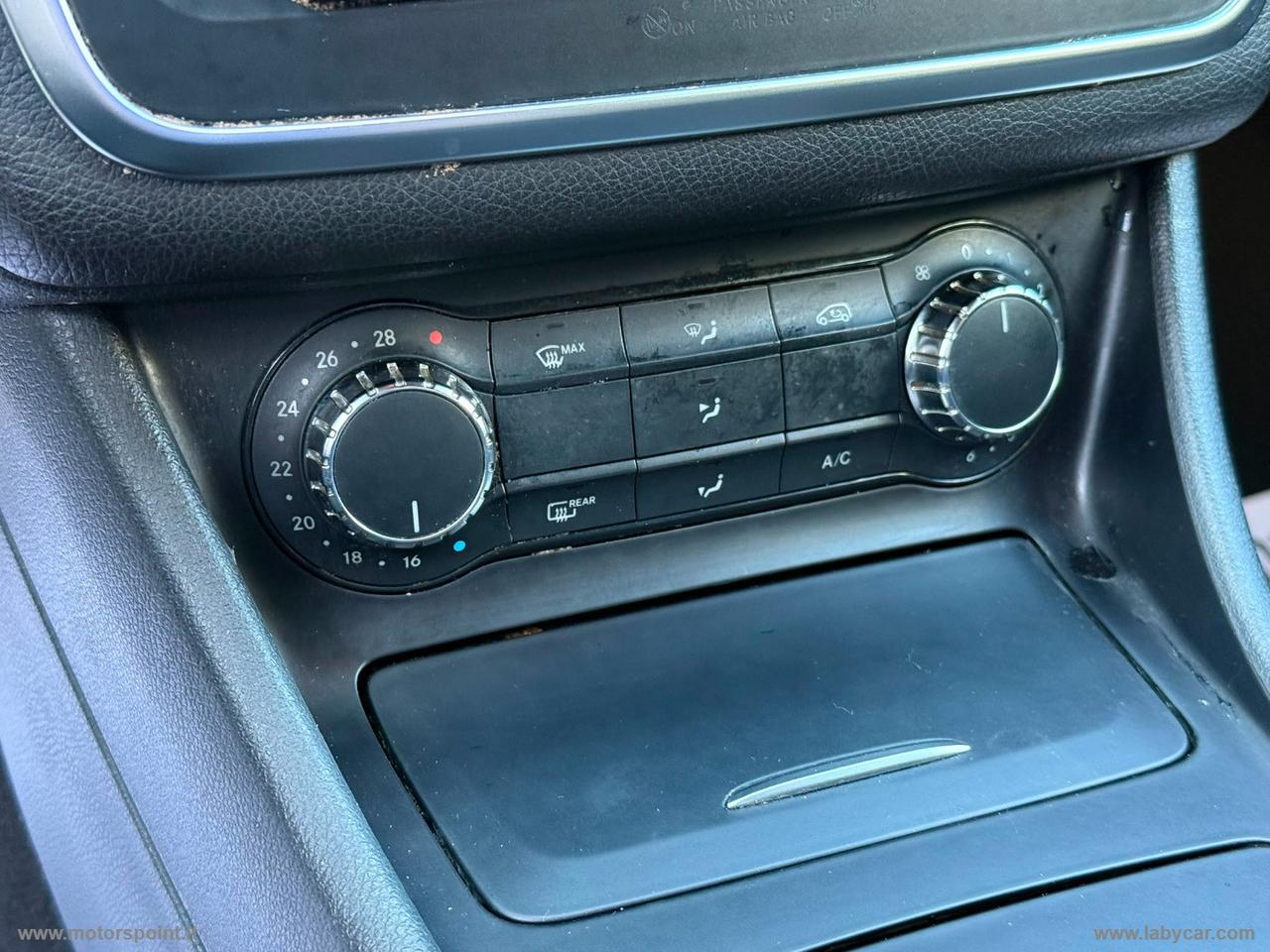 MERCEDES-BENZ CLA 200 d Automatic Premium Dark Night PER OPERATORI DEL SETTORE