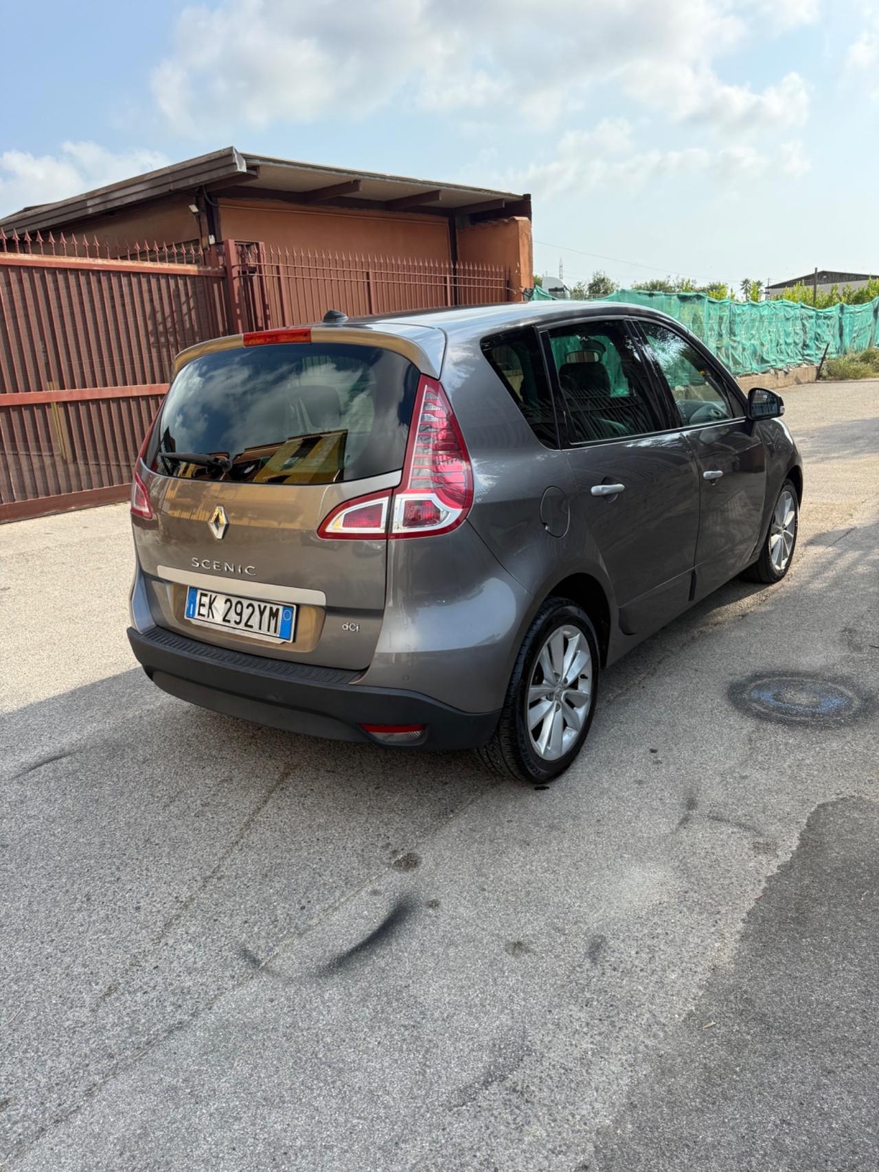 Renault Scenic Scénic X-Mod 1.6 dCi 130CV Luxe
