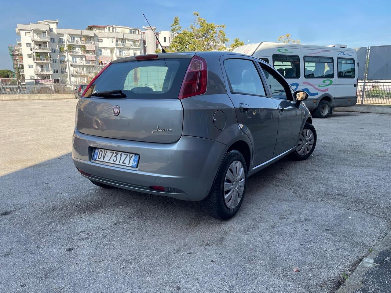 Fiat Grande Punto 1.4 GPL 5 porte IN OTTIME CONDIZIONI