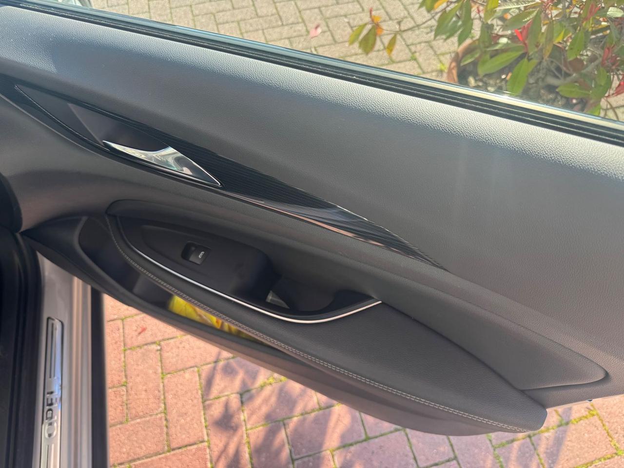 Opel Insignia Innovation 1.6 #9960