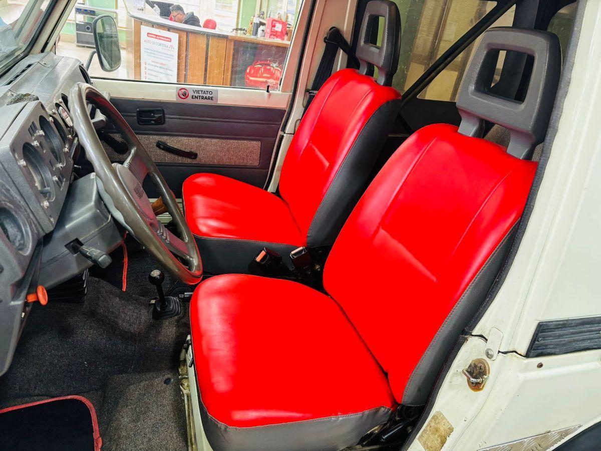 Suzuki SJ 410 Santana Cabrio motore 1300 ASI