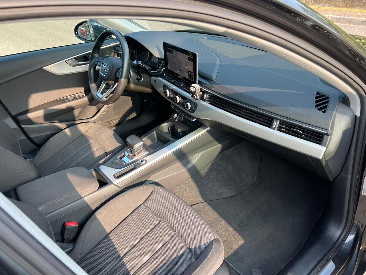 Audi A4 Avant 40 TDI S tronic Business