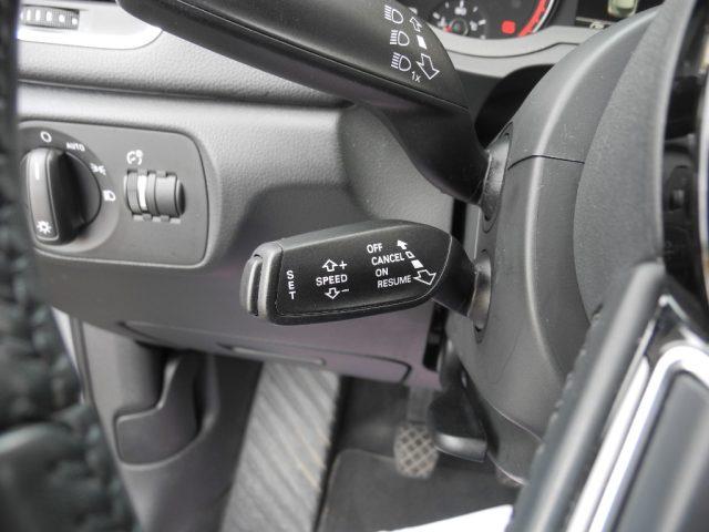 AUDI Q3 2.0 TDI 120cv 6M - NAVI -Ok NEOPATEN.- DA VETRINA