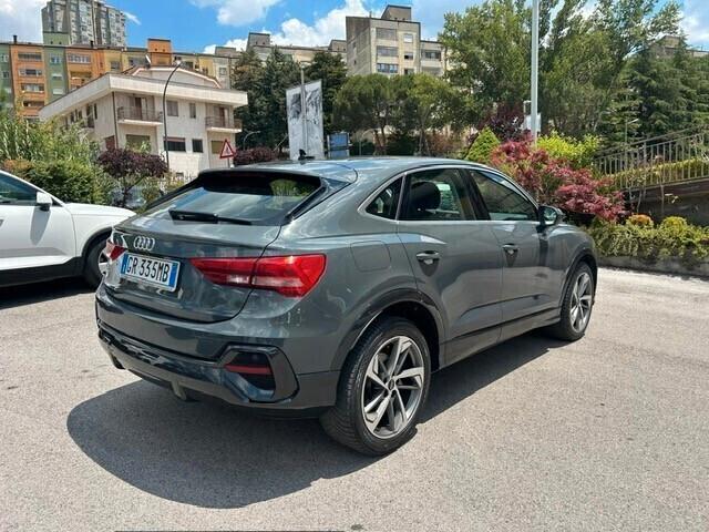 Audi Q3 35 TDI SPORTBACK S tronic Identity Black