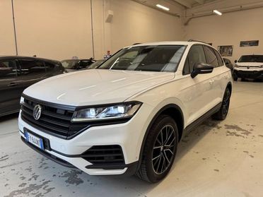 VOLKSWAGEN Touareg 3.0 V6 TDI SCR Black Style 231CV