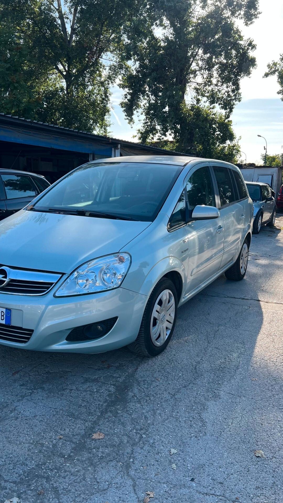 Opel Zafira 1.6 16V ecoM 94CV Cosmo