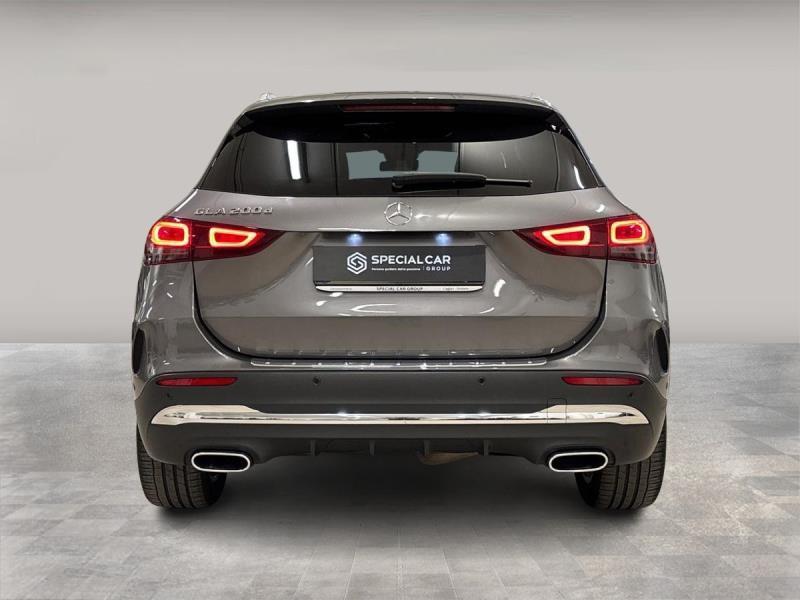 Mercedes GLA 200 200 D Premium 8G-DCT