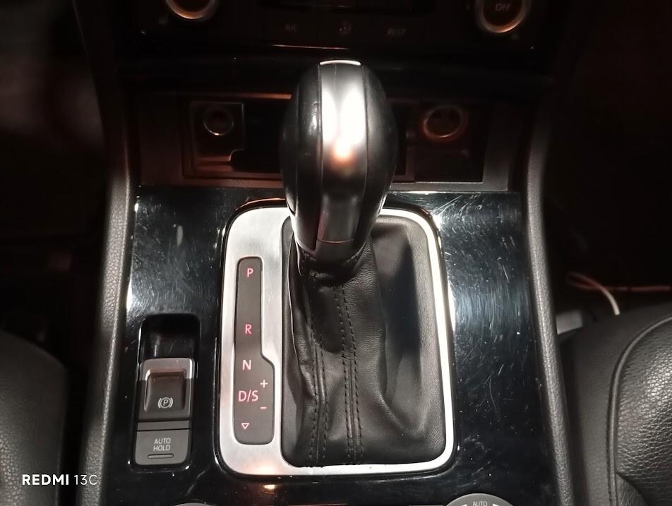 VOLKSWAGEN TOUAREG DEL 2014 4X4 AUTOMATICA 250 CV