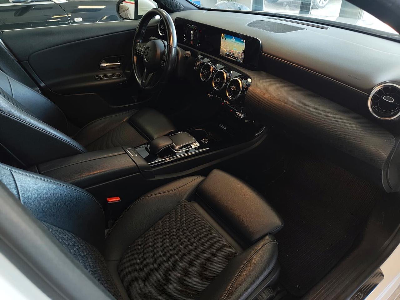Mercedes-benz A180d AUTOMATICA NEOPATENTATI