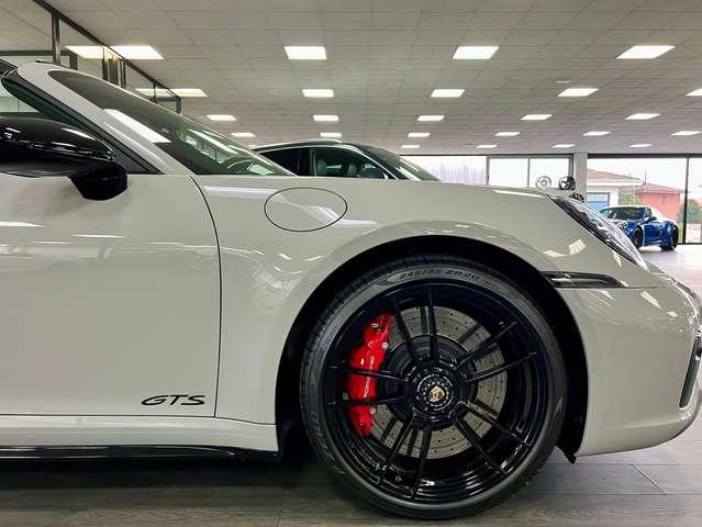 Porsche 992 911 Targa 3.0 4 GTS auto