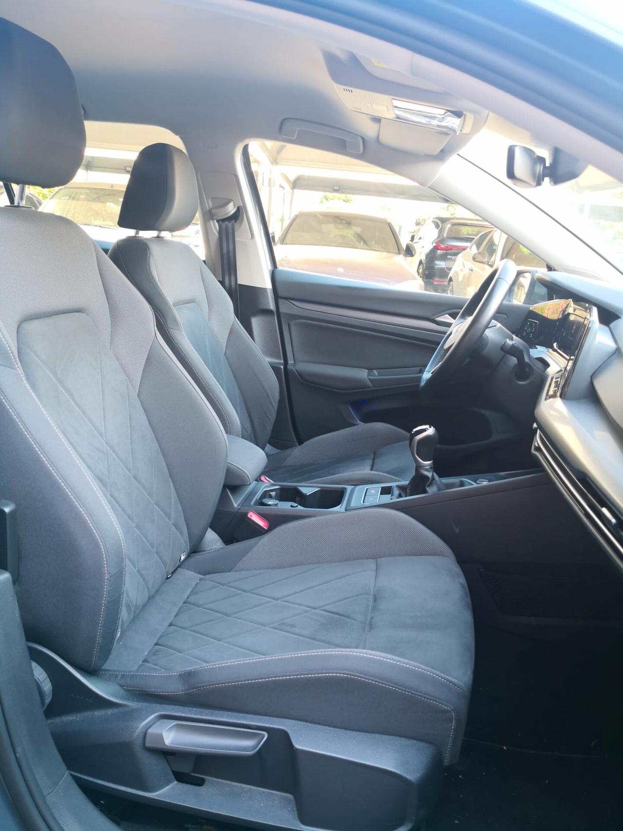 Volkswagen Golf 2.0 TDI 115CV Style **TELECAMERA**FULL LED**CAR PLAY**
