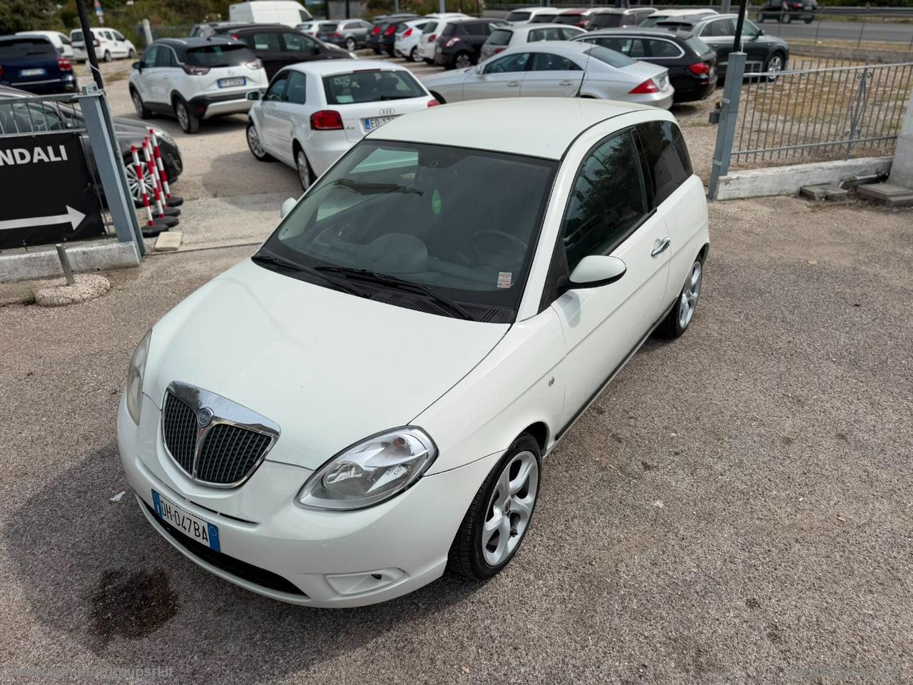 LANCIA Ypsilon 1.4 16V Platino AUTOMATICA