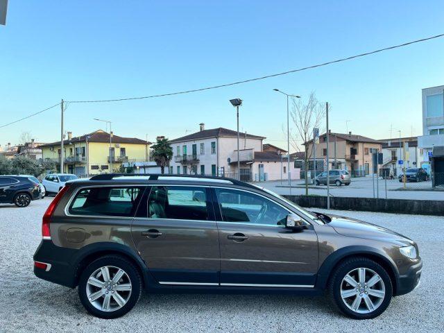 VOLVO XC70 D4 AWD Geartronic Summum