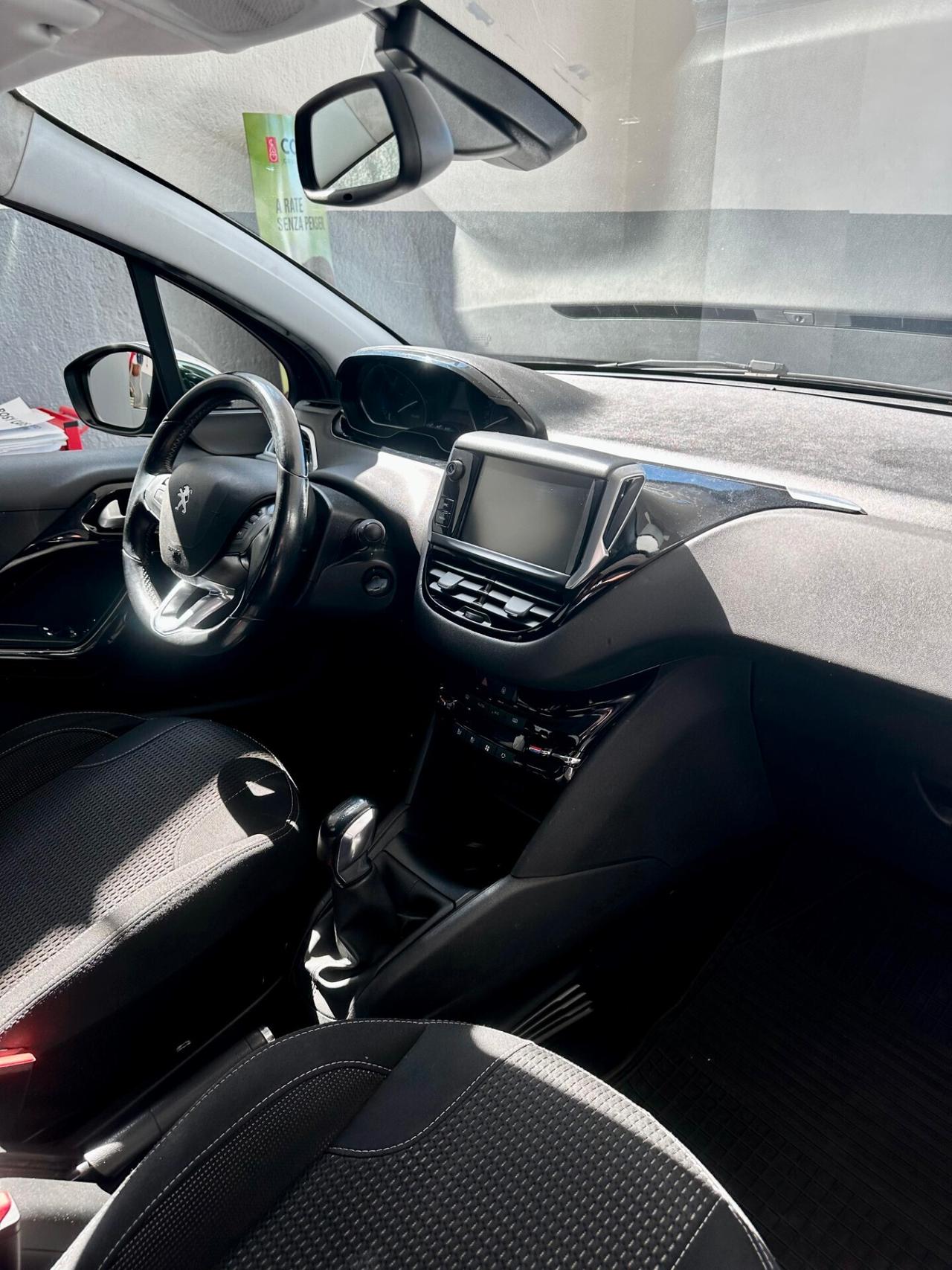 Peugeot 208 BlueHDi 75 5 porte Allure