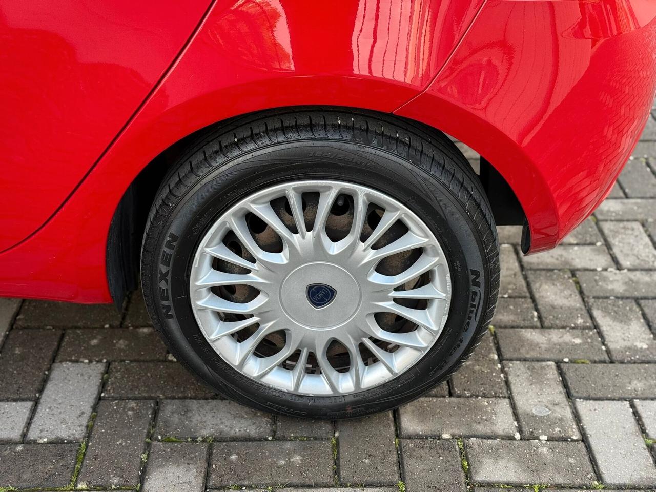 Lancia Ypsilon 1.2 69 CV 5 porte Gold , NEOPATENTATI