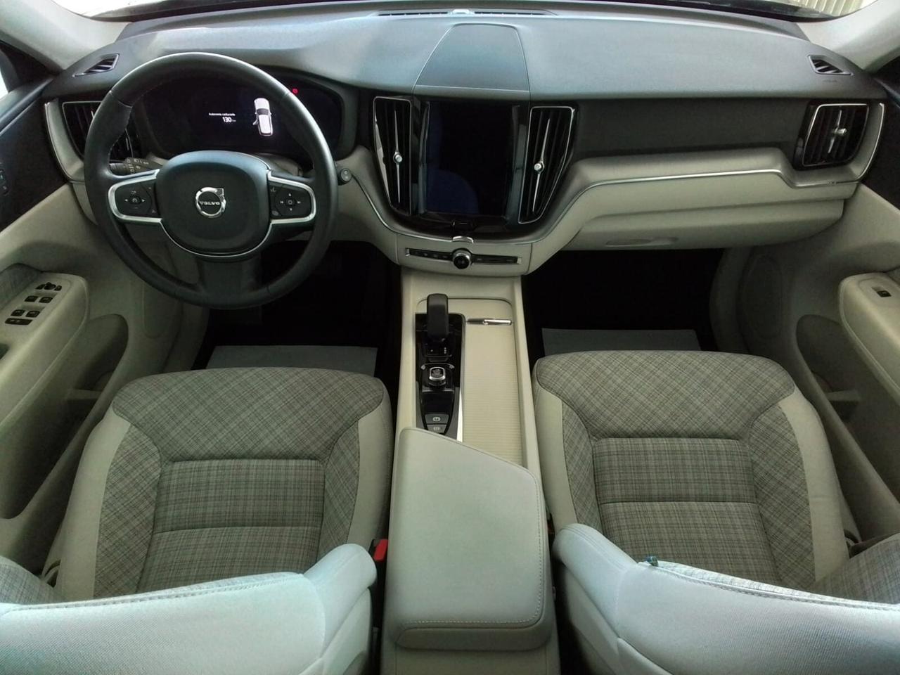 Volvo XC60 B4 197cv AWD Automatico Core