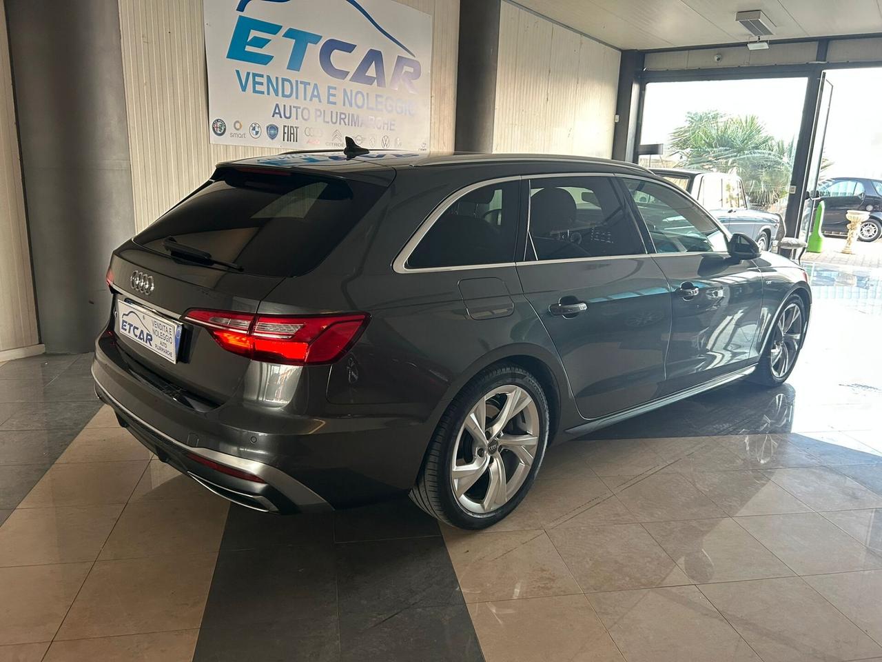 Audi A4 Avant 40 TDI S tronic S line edition