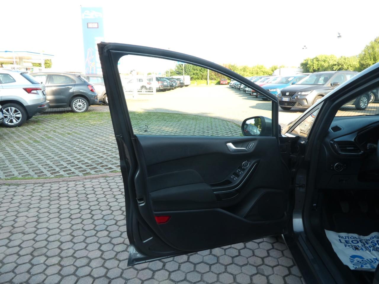 Ford Fiesta 1.0 Ecoboost Hybrid 125 CV 5 porte OK NEOPATENTATI 1